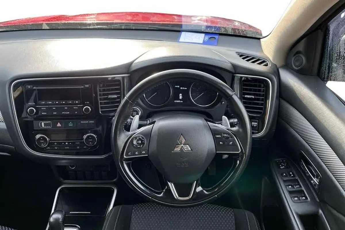 2018-mitsubishi-outlander-22di-d-3-auto-big-10