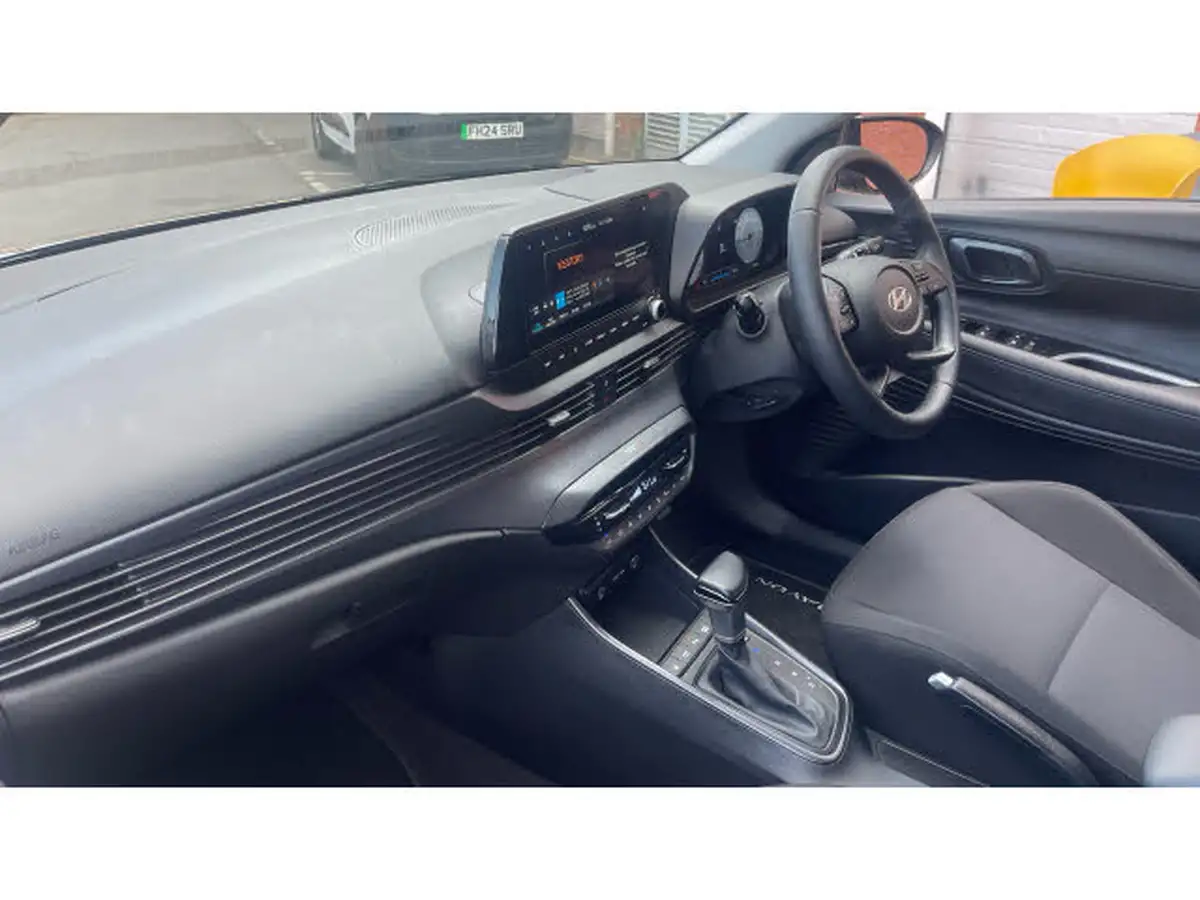 2025-hyundai-bayon-10-t-gdi-premium-100ps-7dct-big-8