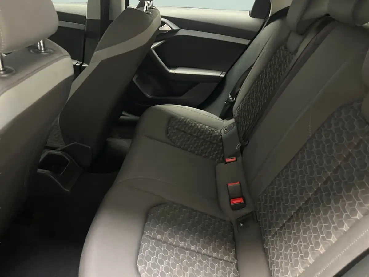 2019-audi-a1-10-30-tfsi-sport-ss-big-28