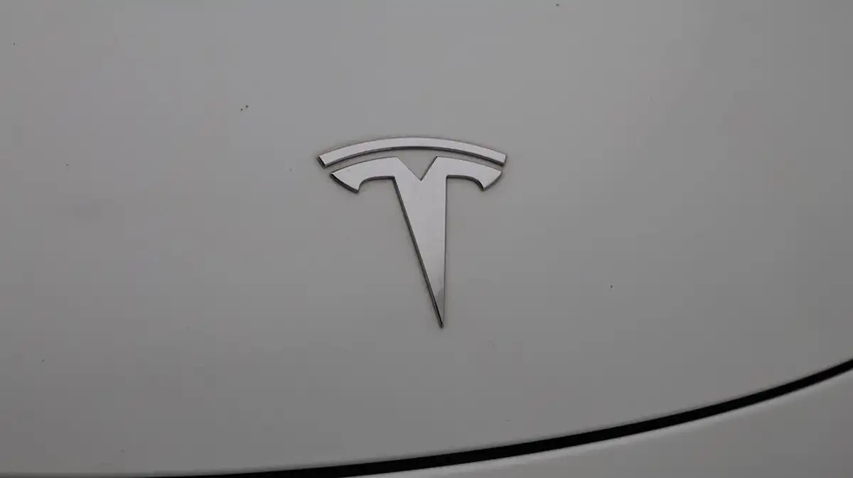 2020-tesla-model-3-e-standard-plus-big-21