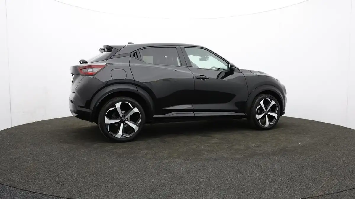 2021-nissan-juke-10-dig-t-tekna-big-37