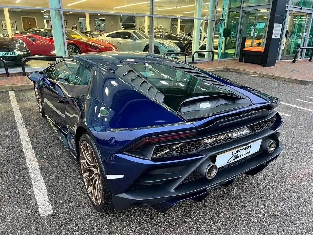 2021-lamborghini-huracan-big-53