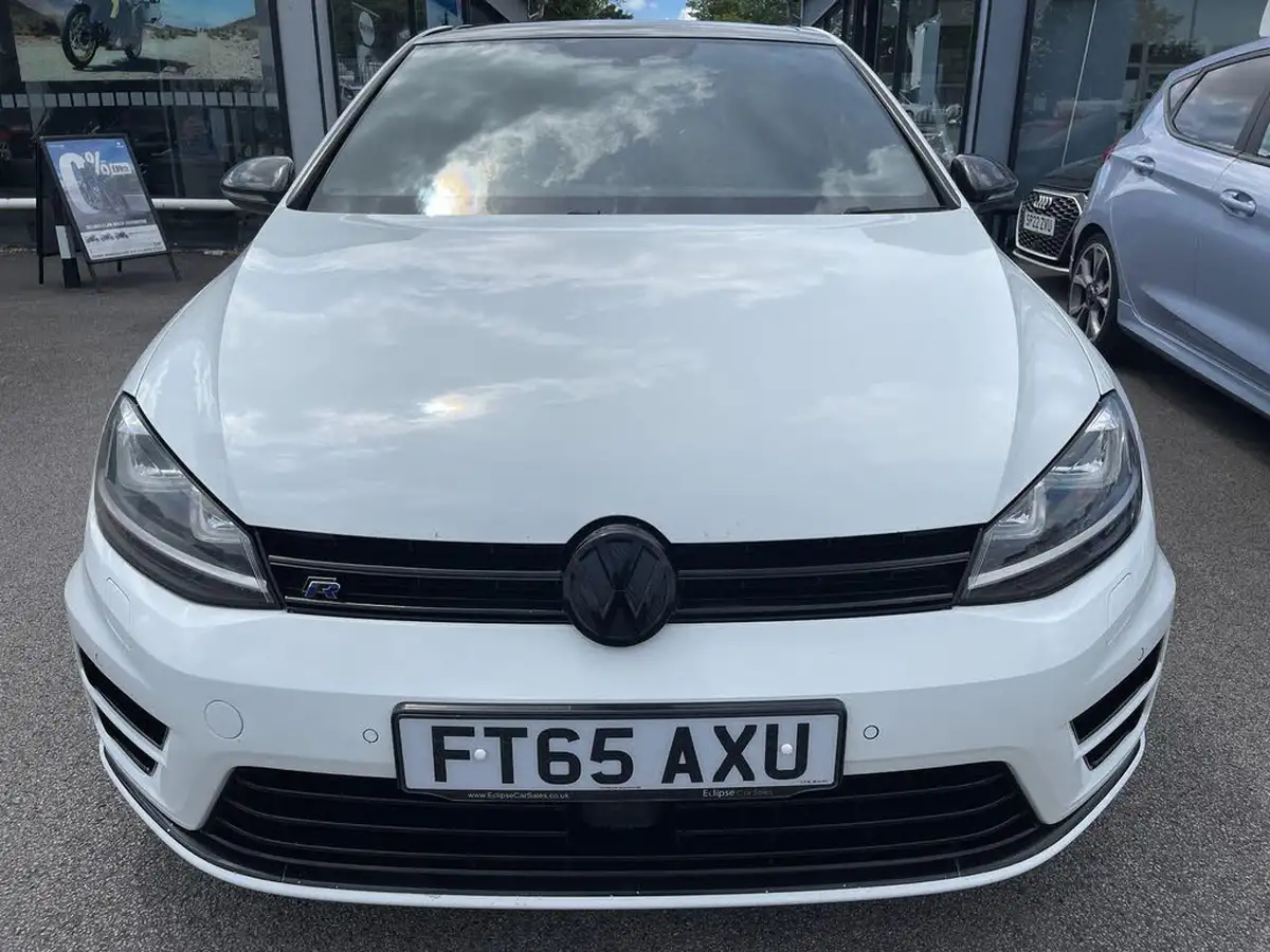 2016-volkswagen-golf-20-tsi-r-4x4-bmtss-hatchback-3d-dsg-big-5