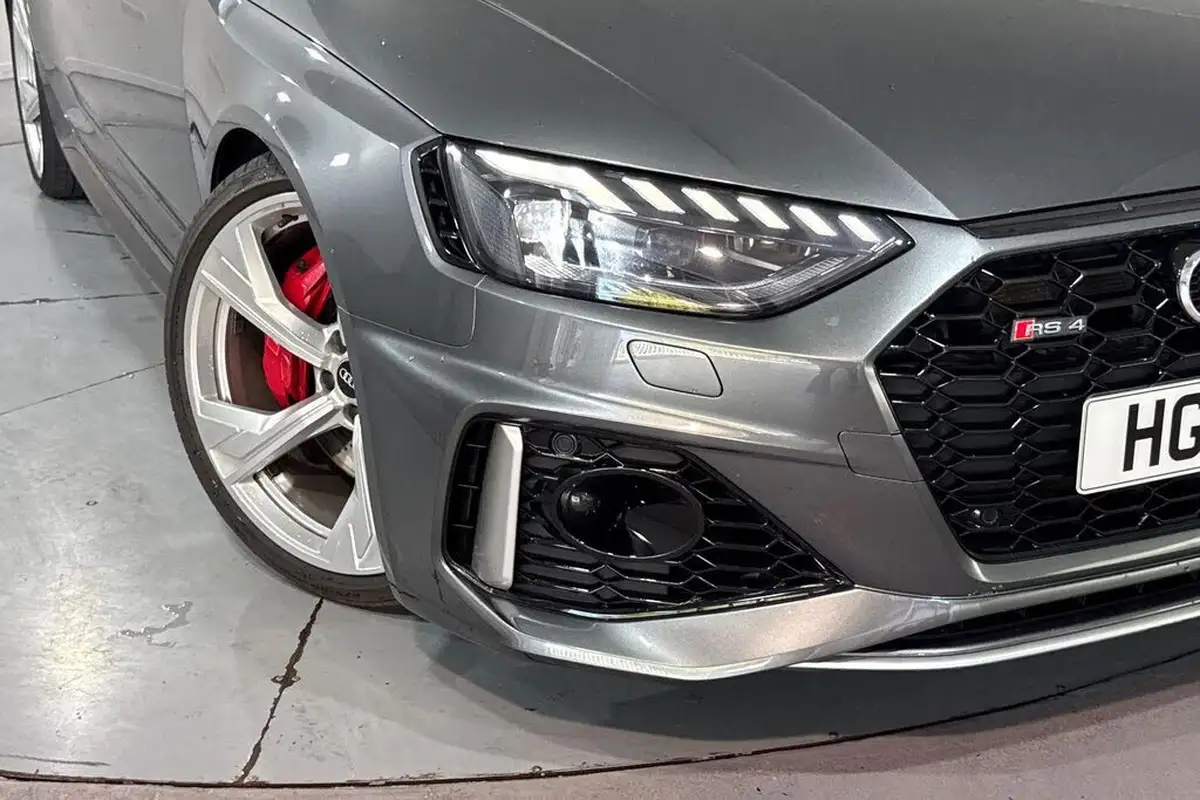 2022-audi-rs4-avant-29-tfsi-big-5