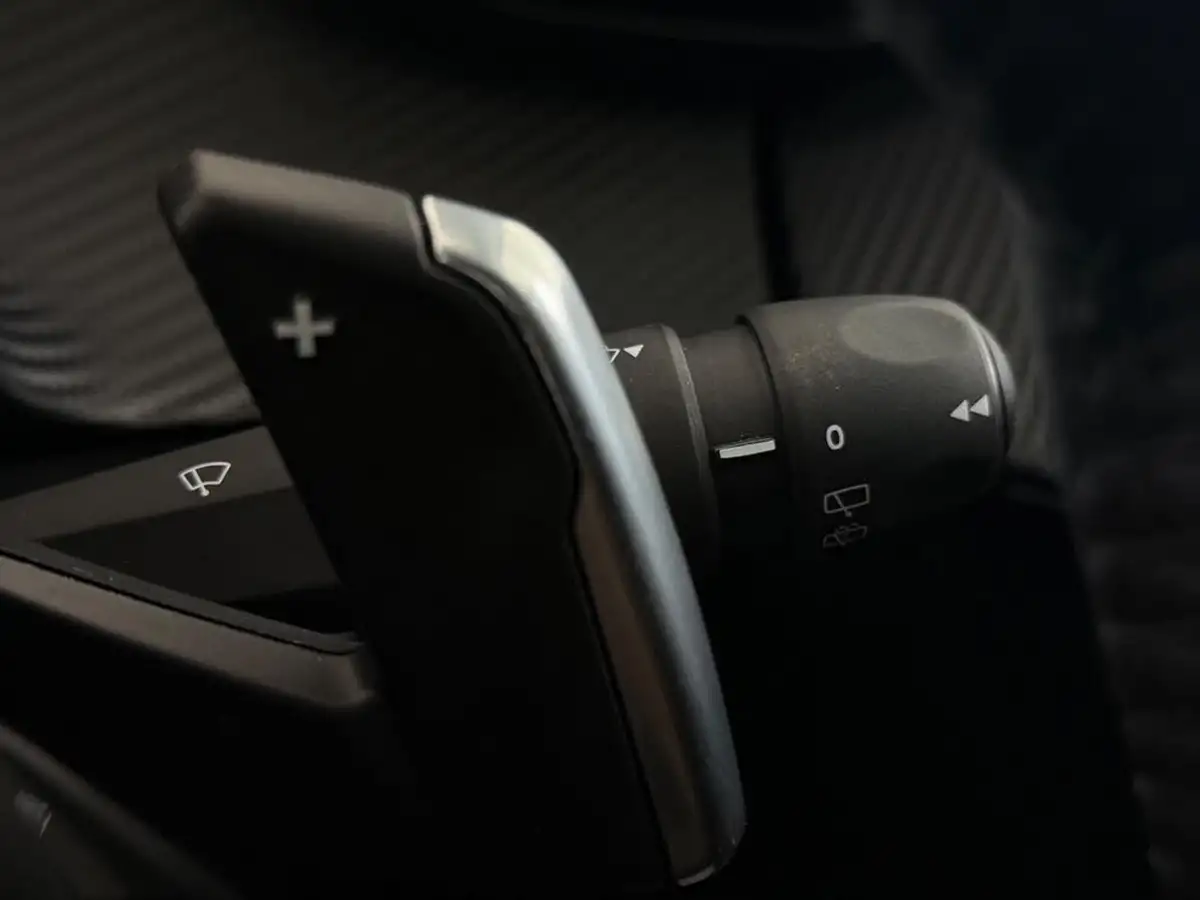 2022-peugeot-208-12-puretech-allure-premium-100bhp-eat8-big-27