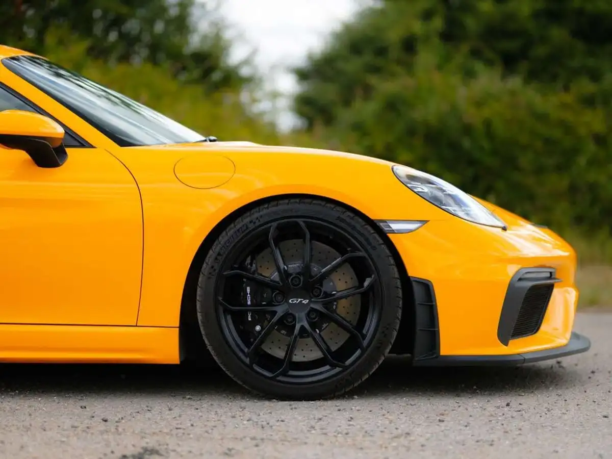 2023-porsche-cayman-718-40-cayman-gt4-big-27