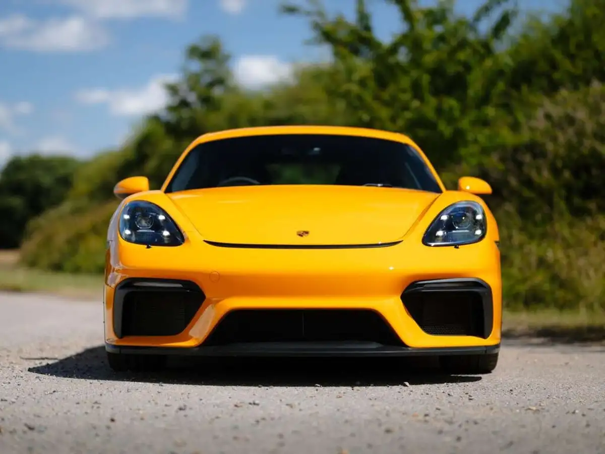 2023-porsche-cayman-718-40-cayman-gt4-big-3