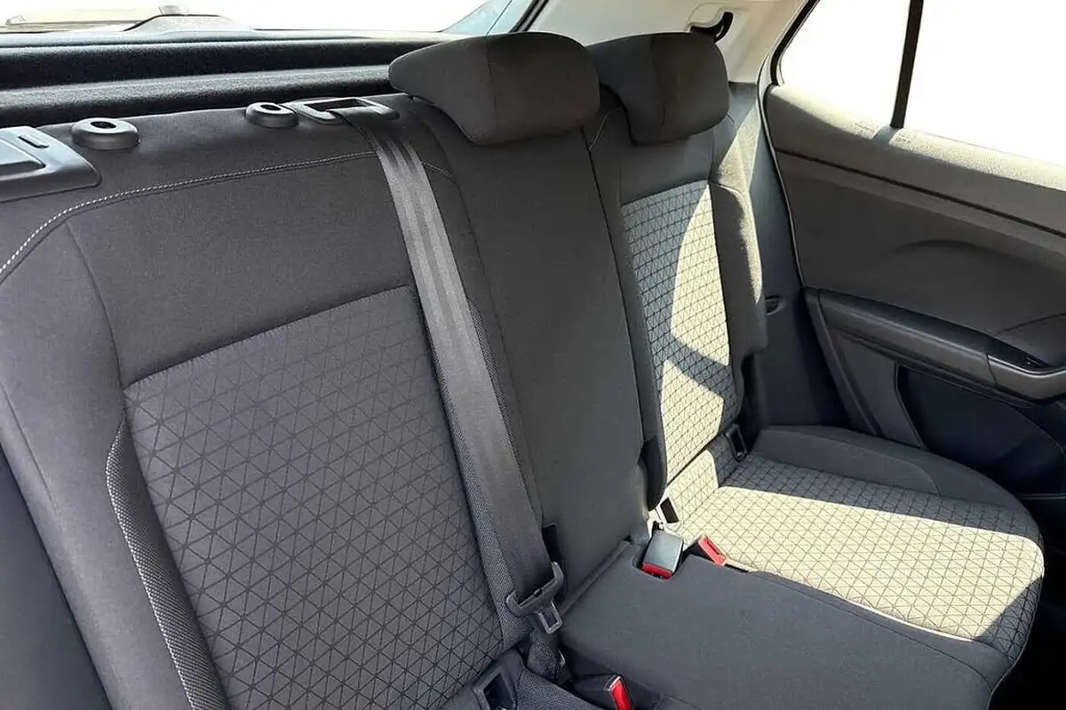2022-volkswagen-t-cross-10-tsi-se-95ps-big-7