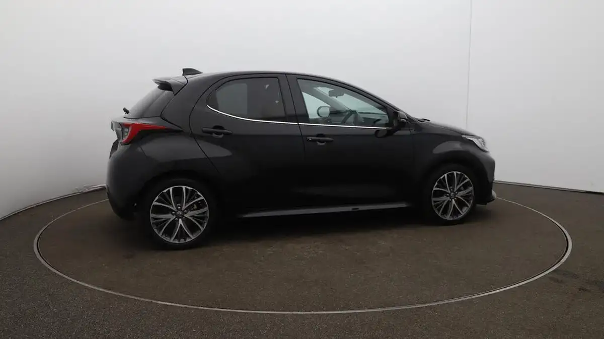 2022-toyota-yaris-15-vvt-i-excel-big-51