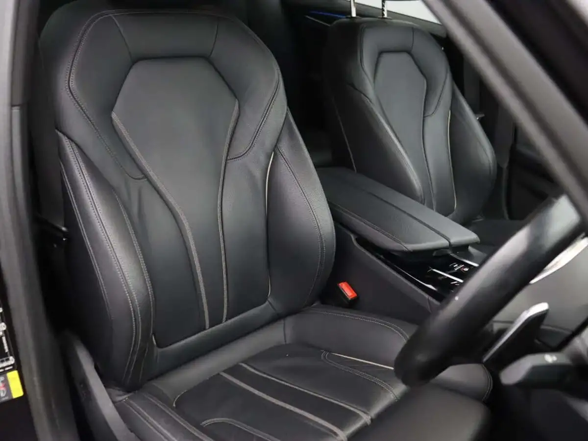 2022-bmw-5-series-20-530e-m-sport-saloon-4d-big-8