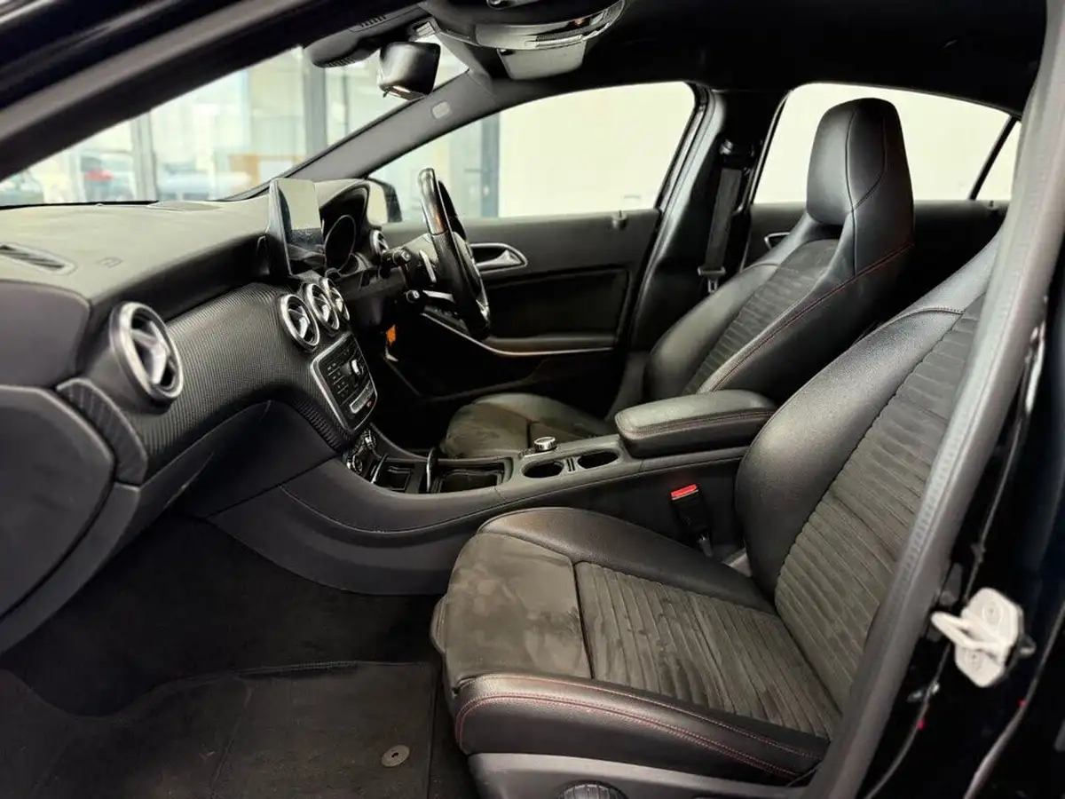 2017-mercedes-benz-a-class-15d-a180d-amg-line-ss-7g-dct-big-60
