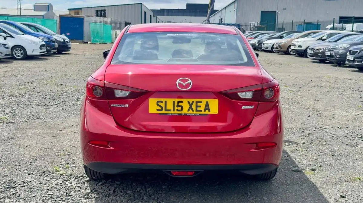 2015-mazda-mazda3-22td-se-nav-fastback-4d-big-7