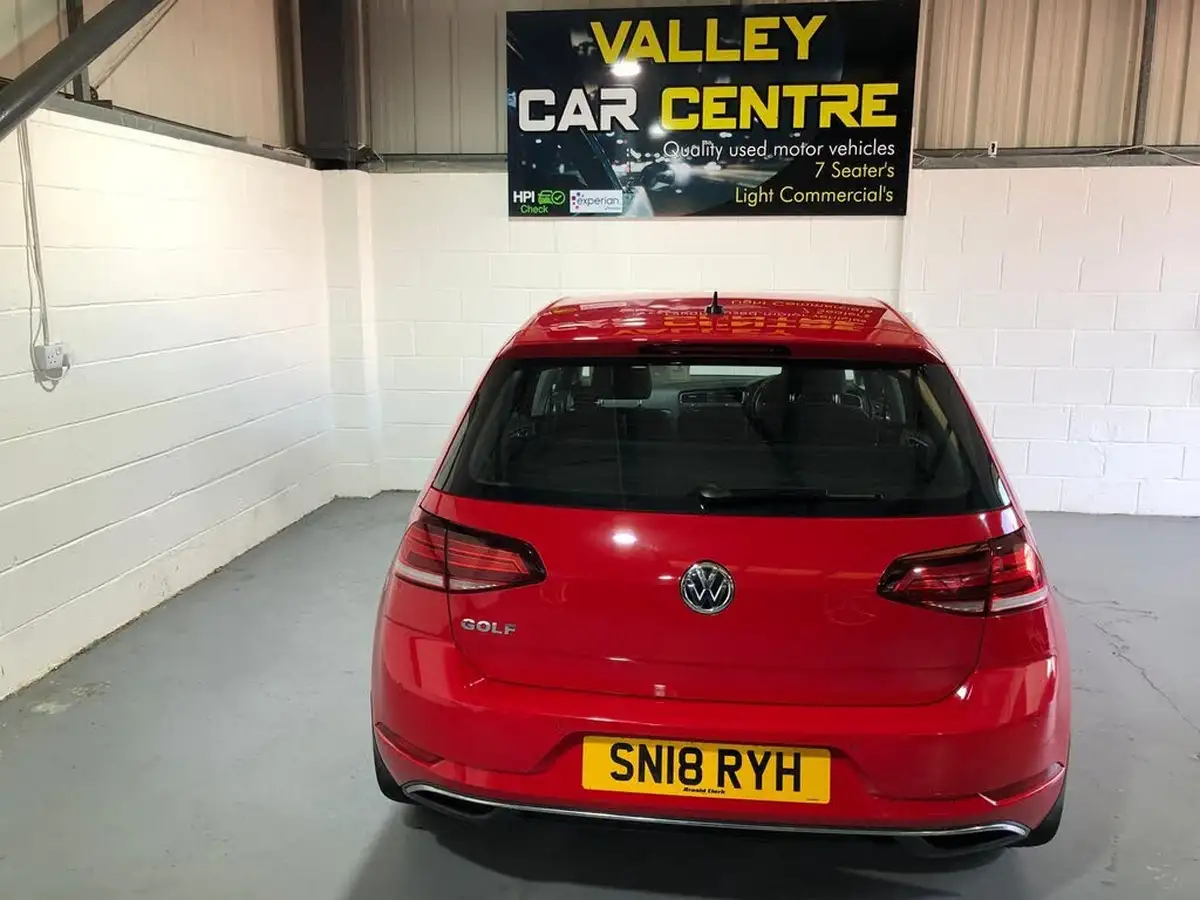 2018-volkswagen-golf-10-tsi-se-nav-110ps-ss-hatchback-5d-big-5