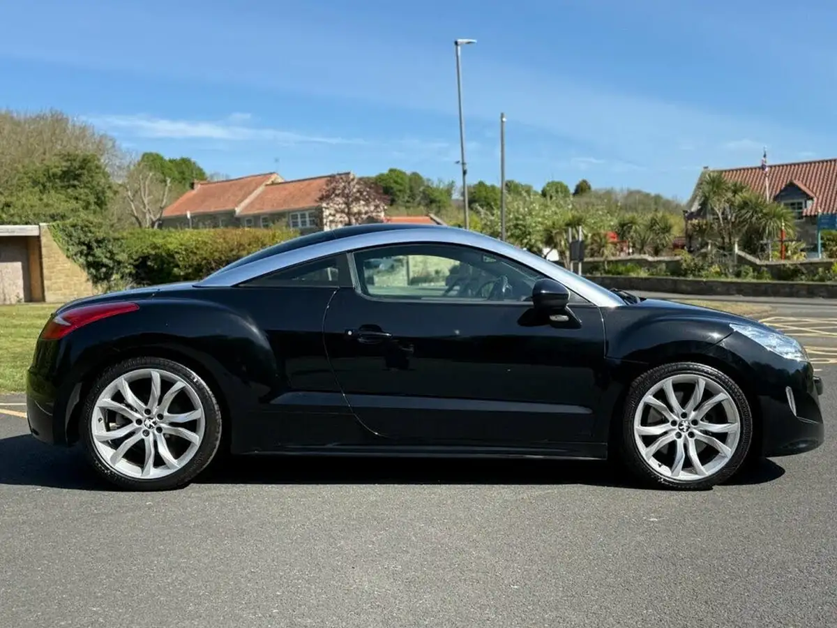 2012-peugeot-rcz-20td-gt-big-8