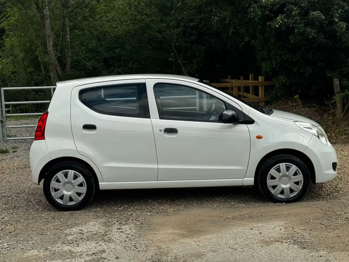 2014-suzuki-alto-10-sz-big-7