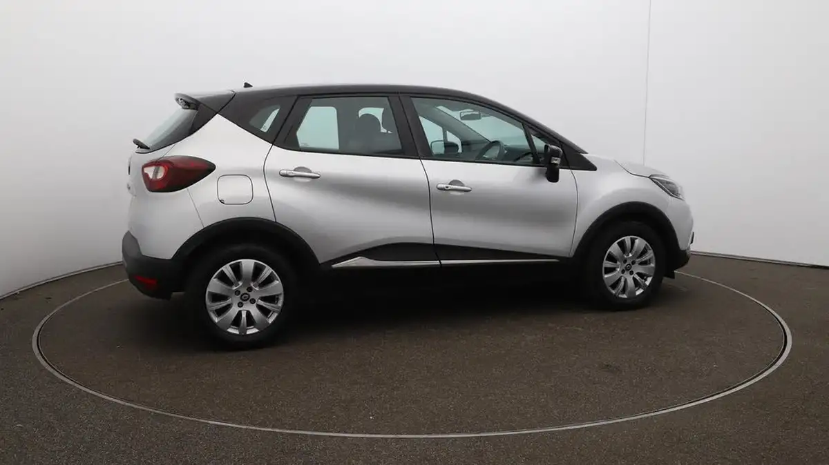 2020-renault-captur-09-tce-play-big-48