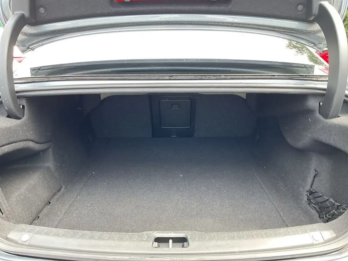 2019-volvo-s90-20td-d4-momentum-plus-big-11
