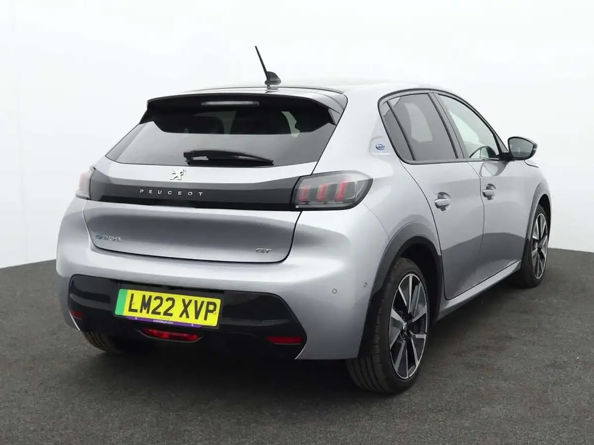 2022-peugeot-208-e-gt-premium-big-5