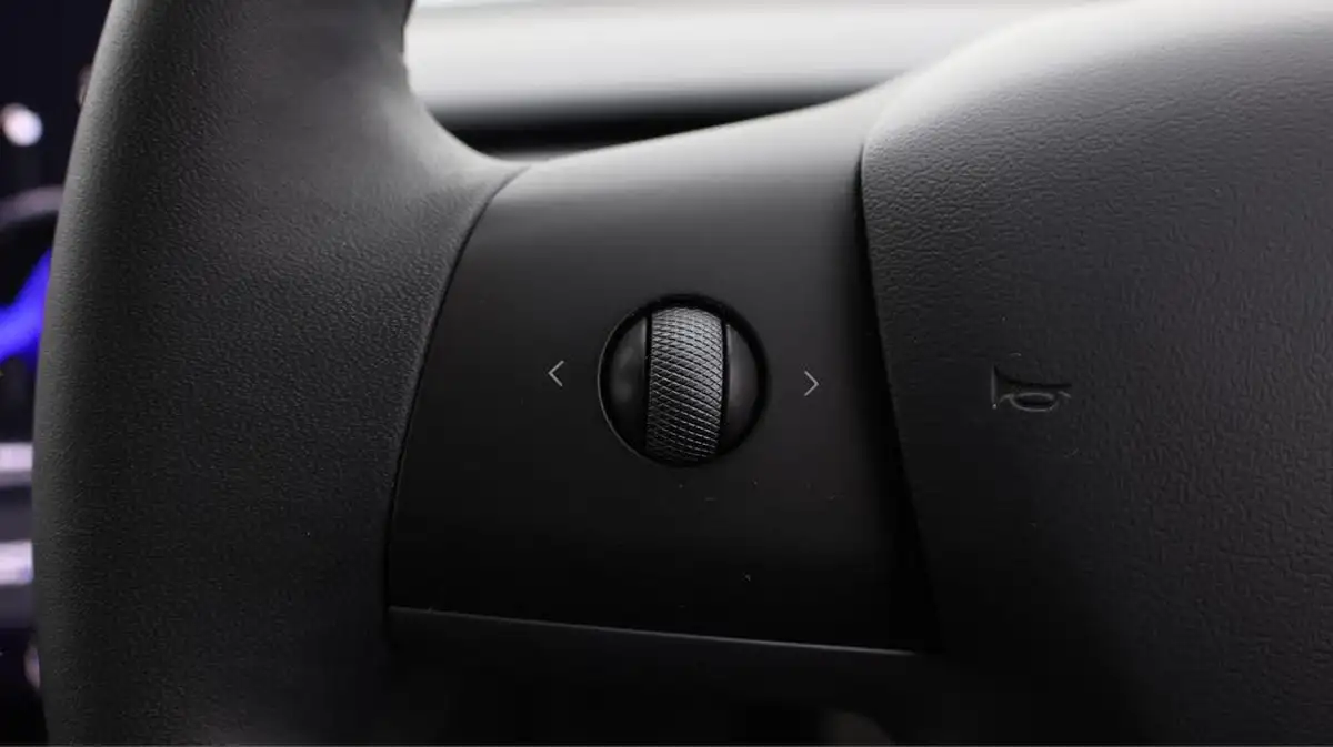 2021-tesla-model-3-e-standard-plus-big-34