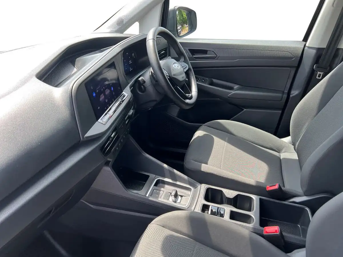 2025-ford-transit-connect-20-ecoblue-l2-240-trend-big-13