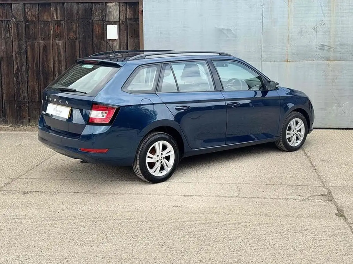 2021-skoda-fabia-10-tsi-se-95ps-estate-big-5