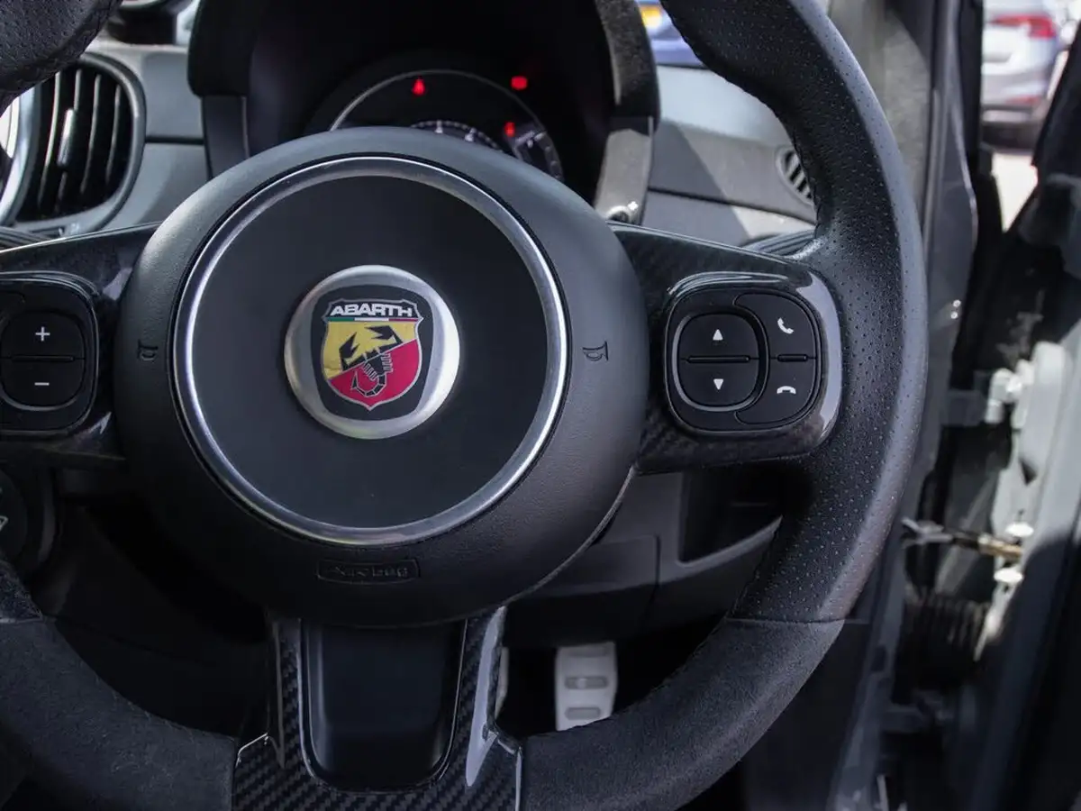 2019-abarth-595-14-tjet-competizione-big-20