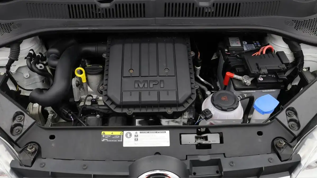 2018-volkswagen-up-10-move-up-ss-5d-big-19