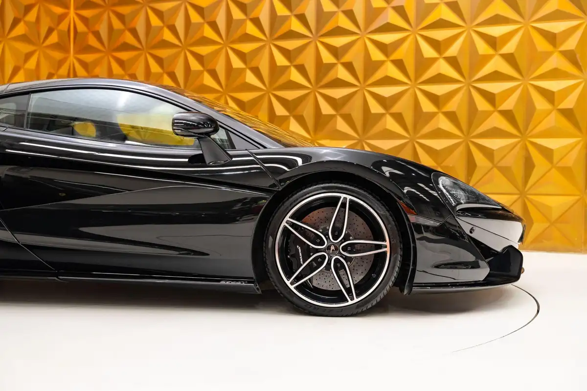 2018-mclaren-570gt-38-big-28
