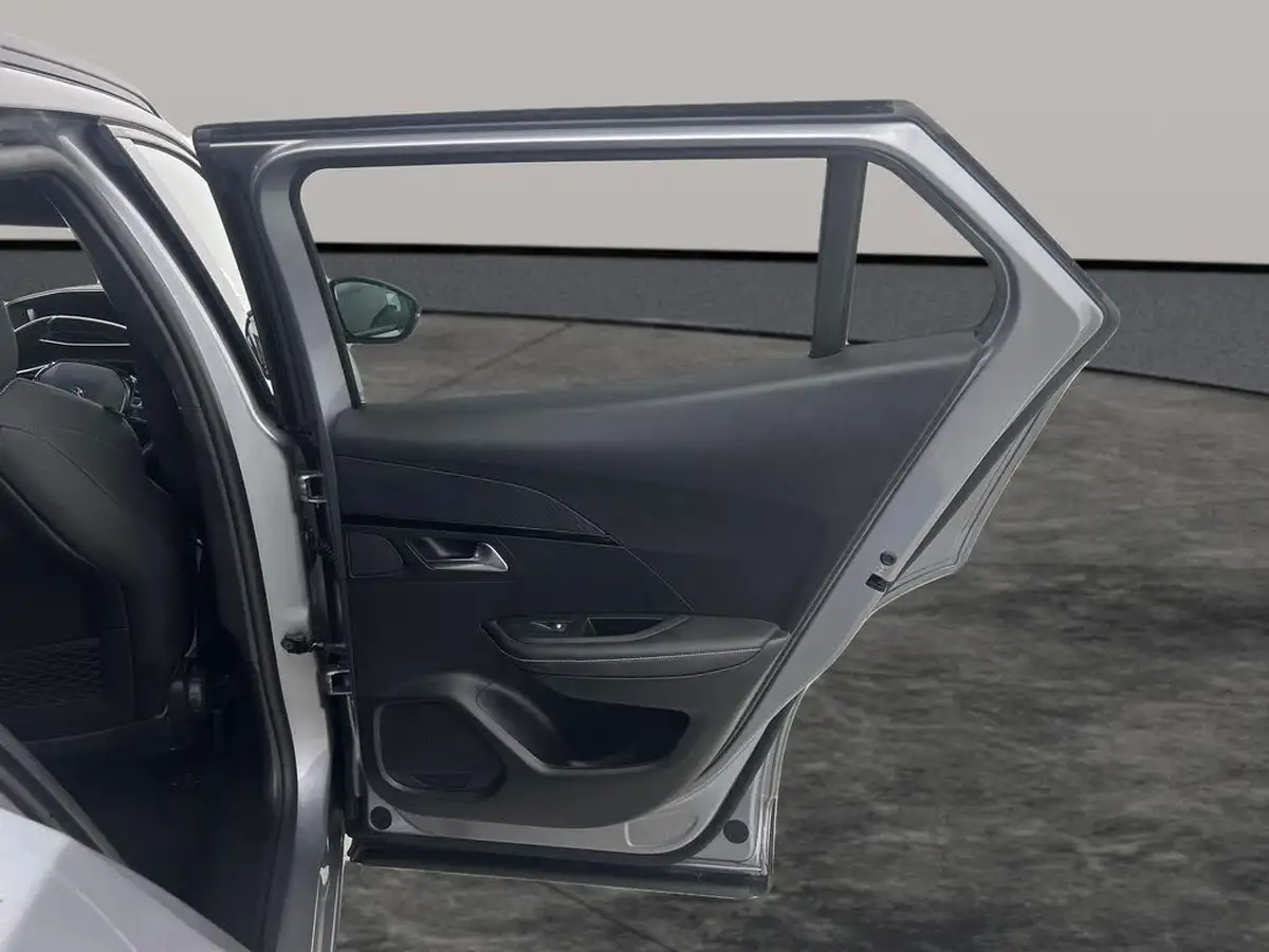 2022-peugeot-2008-suv-12-puretech-gt-big-32