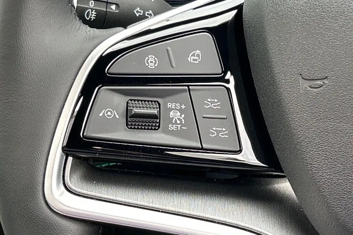 2025-byd-seal-15-boost-big-45