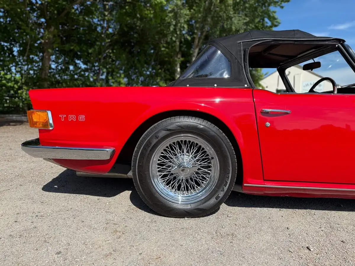 1971-triumph-tr6-convertible-big-7