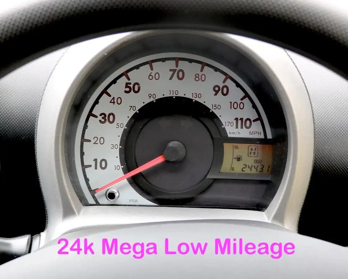2010-peugeot-107-10-urban-5d-2-tronic-big-23