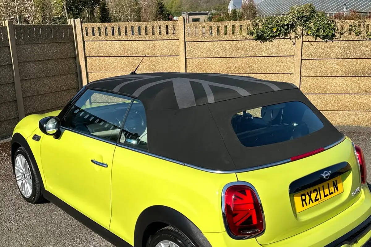 2021-mini-cooper-20-cooper-s-exclusive-convertible-2d-auto-big-42