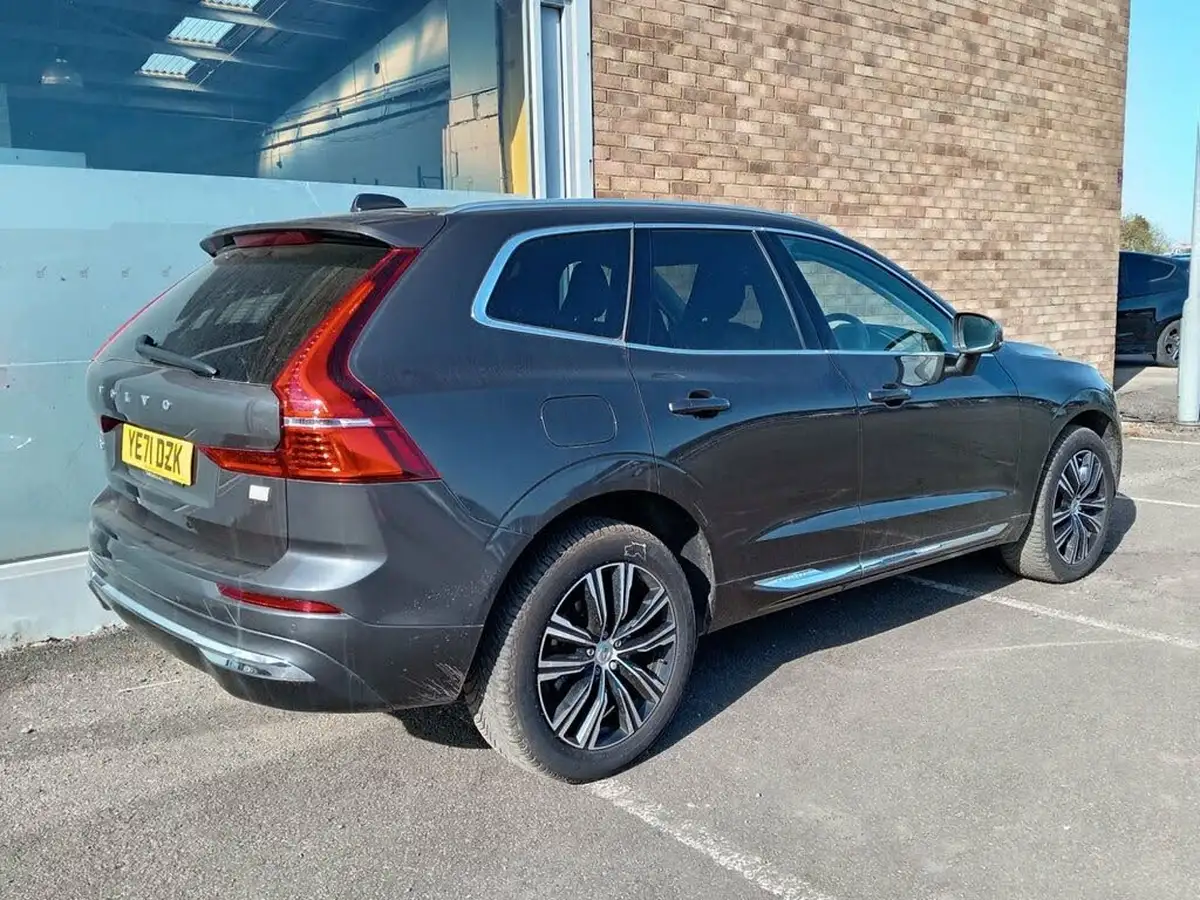 2021-volvo-xc60-20-t6-inscription-350bhp-big-4