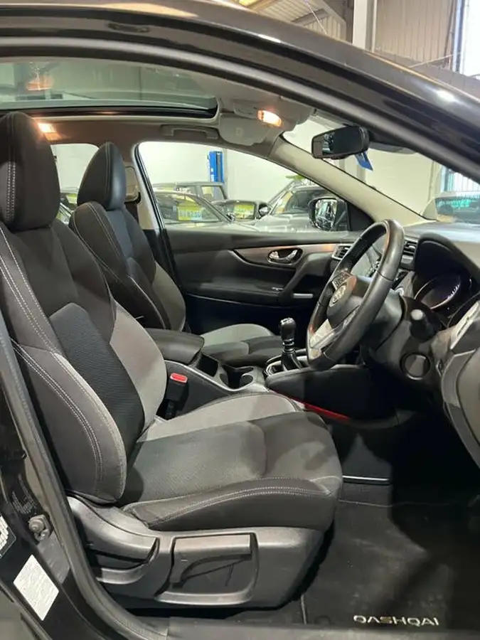 2018-nissan-qashqai-12-dig-t-n-connecta-big-10