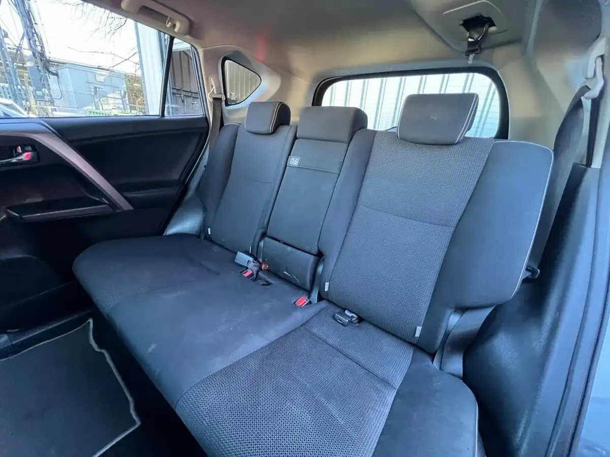 2018-toyota-rav4-25-vvt-i-icon-tech-big-23