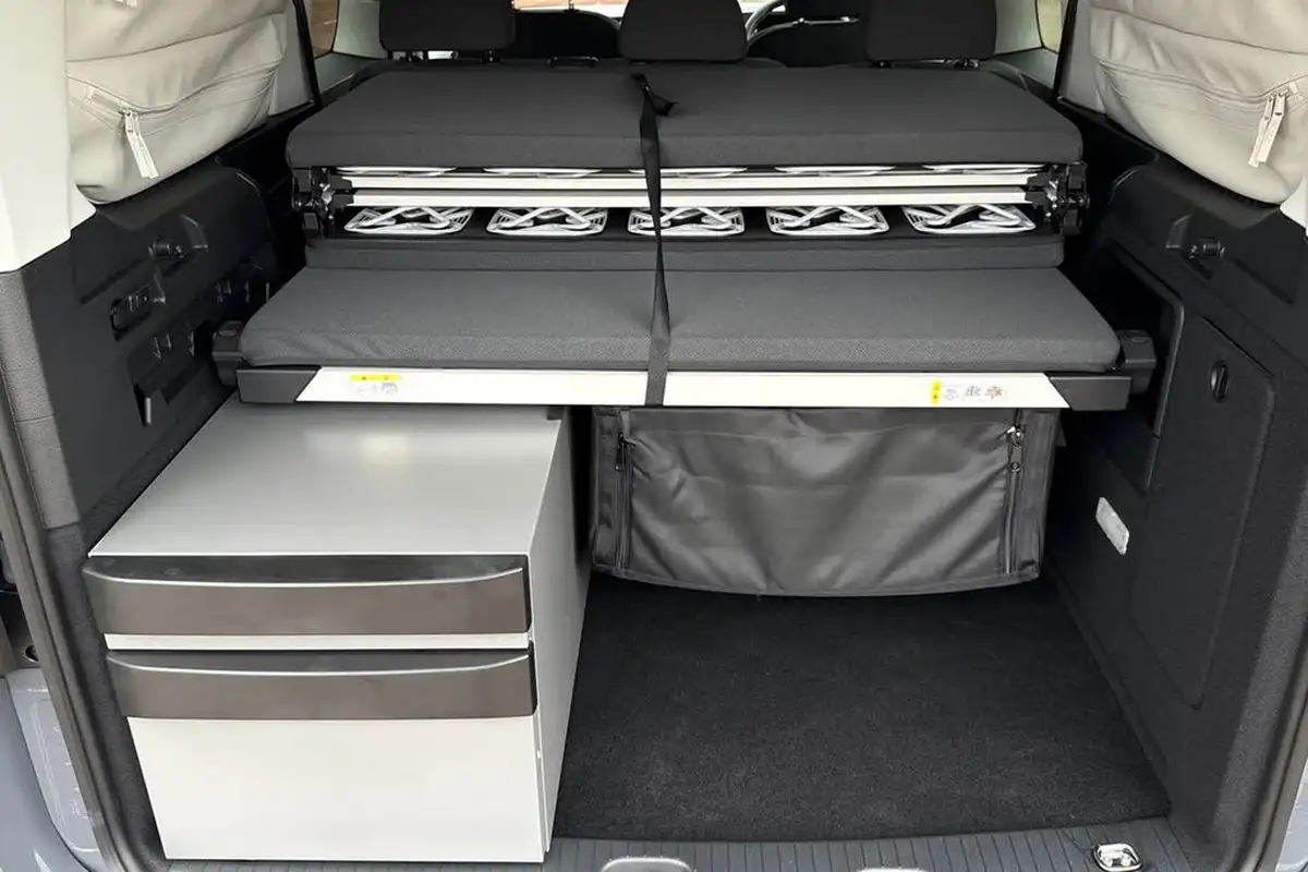 2024-volkswagen-caddy-big-45