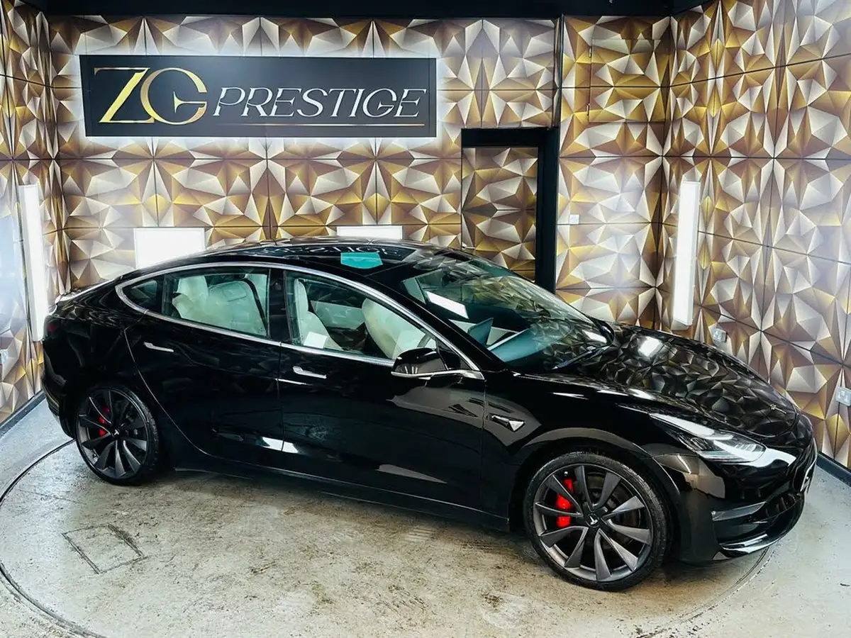 2019-tesla-model-3-e-4x4-performance-pack-big-10
