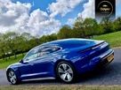 2020-porsche-taycan-e-4s-571ps-performance-battery-plus-small-26