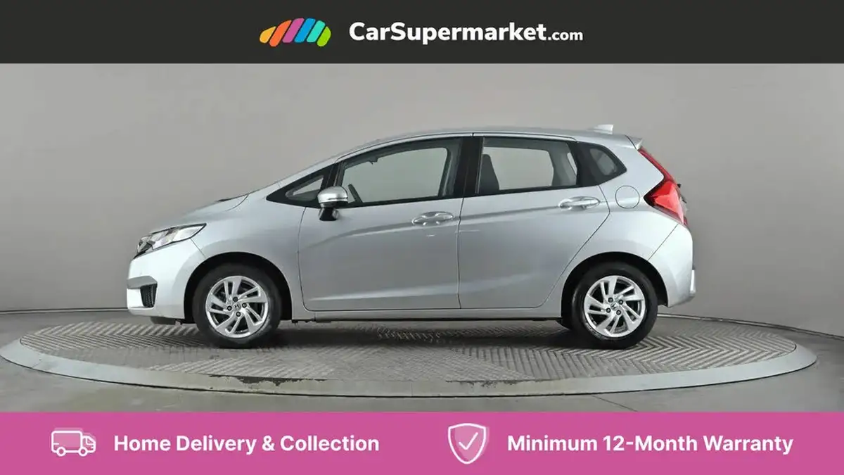2016-honda-jazz-13-i-vtec-se-cvt-big-2