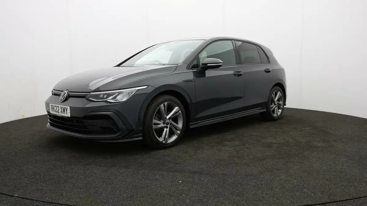 2022-volkswagen-golf-15-tsi-r-line-130ps-hatchback-big-2