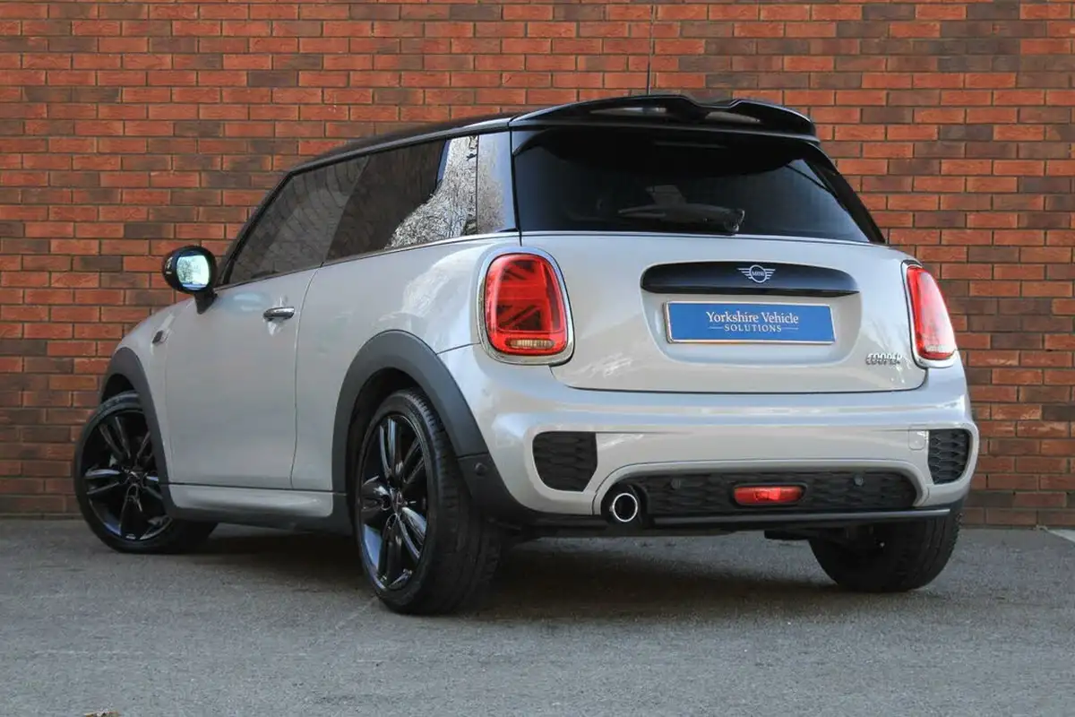 2019-mini-cooper-15-cooper-sport-hatchback-3d-big-2