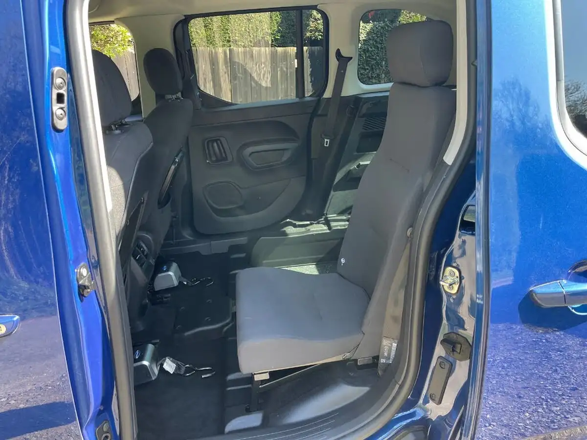 2019-peugeot-rifter-15-bluehdi-allure-130bhp-standardss-eat8-big-6