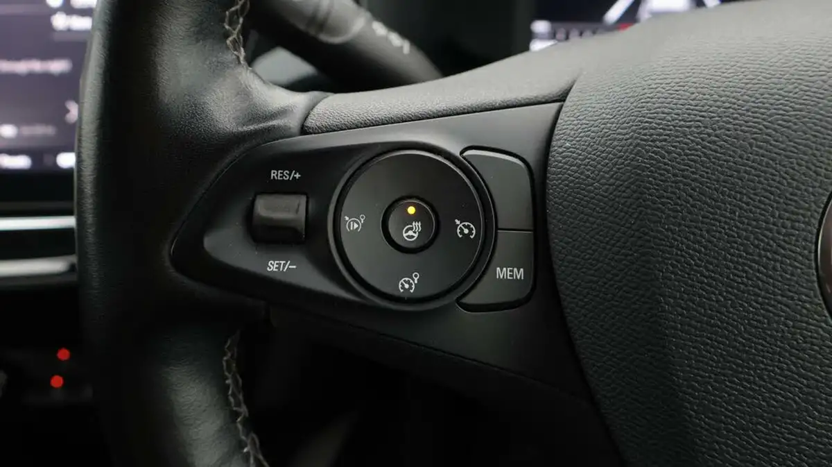 2021-vauxhall-corsa-12i-elite-big-22