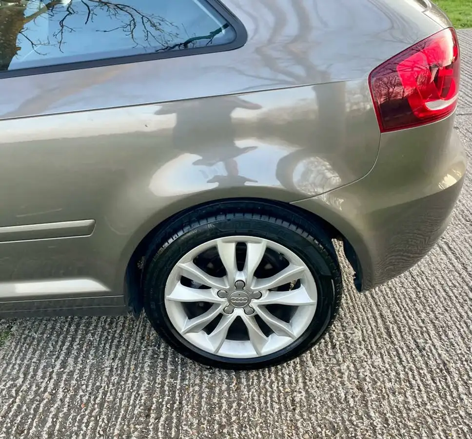 2011-audi-a3-14-sport-tfsi-hatchback-3d-big-37