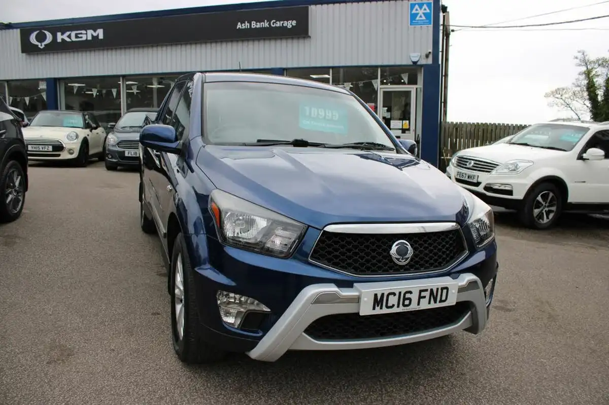 2016-kgm-ssangyong-korando-sports-20td-ex-auto-big-0