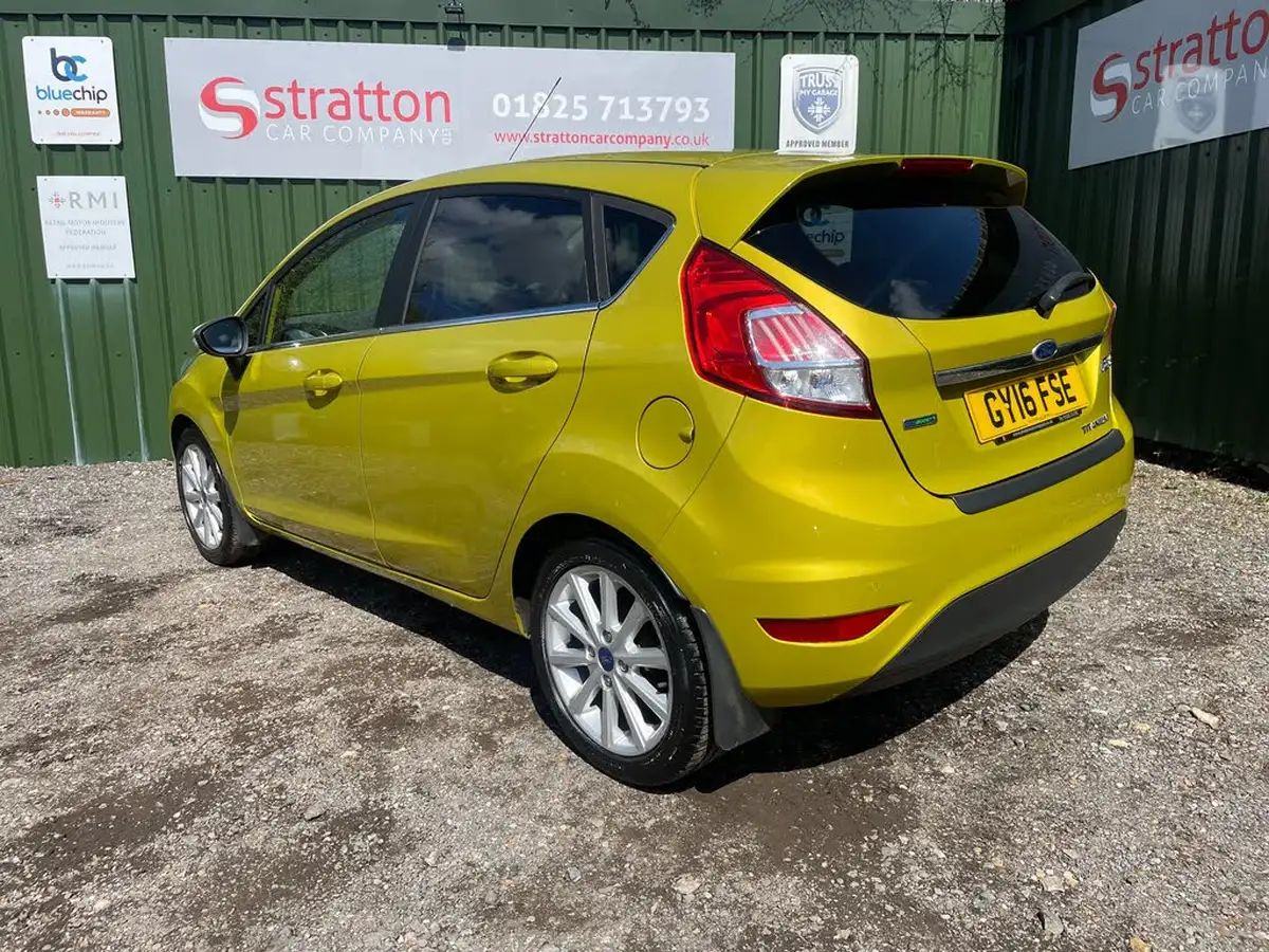 2016-ford-fiesta-10t-titanium-125ps-ecoboost-ss-5d-big-4