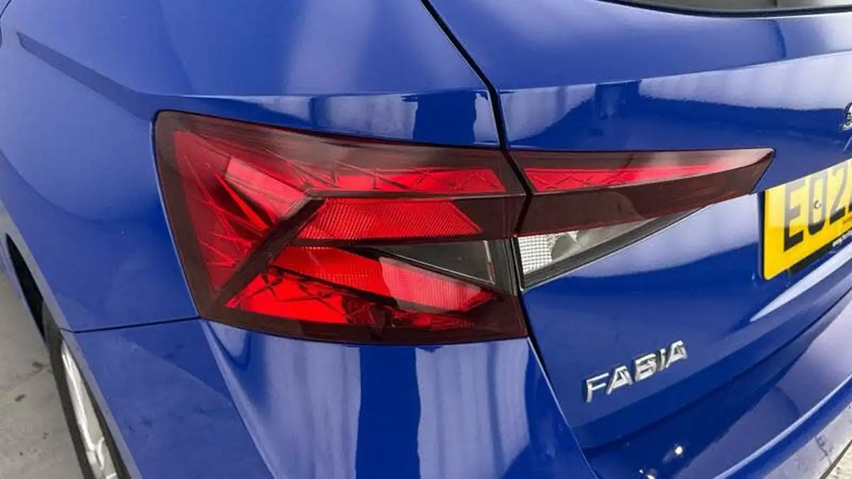2022-skoda-fabia-10-tsi-se-comfort-95ps-big-28