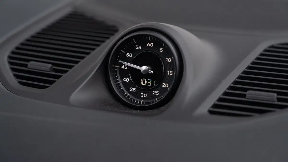2024-porsche-cayenne-30-v6-353ps-coupe-big-12