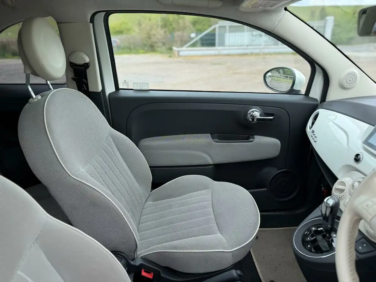2013-fiat-500c-12-lounge-dualogic-big-10